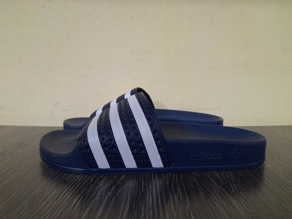 Adidas оригінал нові дитячі шльопанці сланці