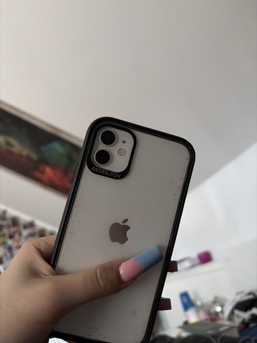 iPhone 11 biały 64gb