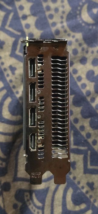 Ati radeon vega 64 8G pouco usada