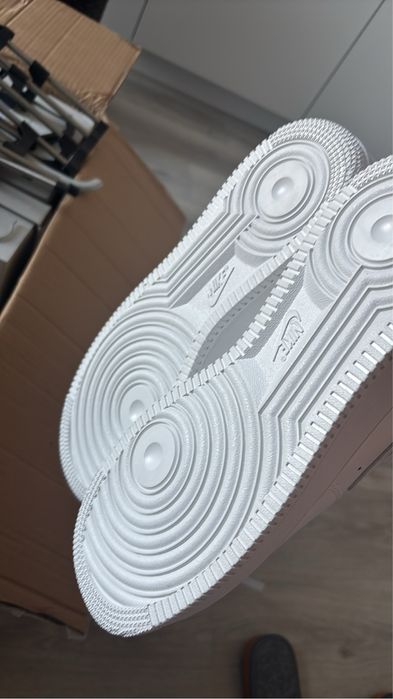 Nike air force 1 triple white