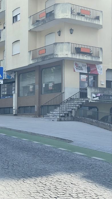 Aluga se loja/ escritorio centro de Seia