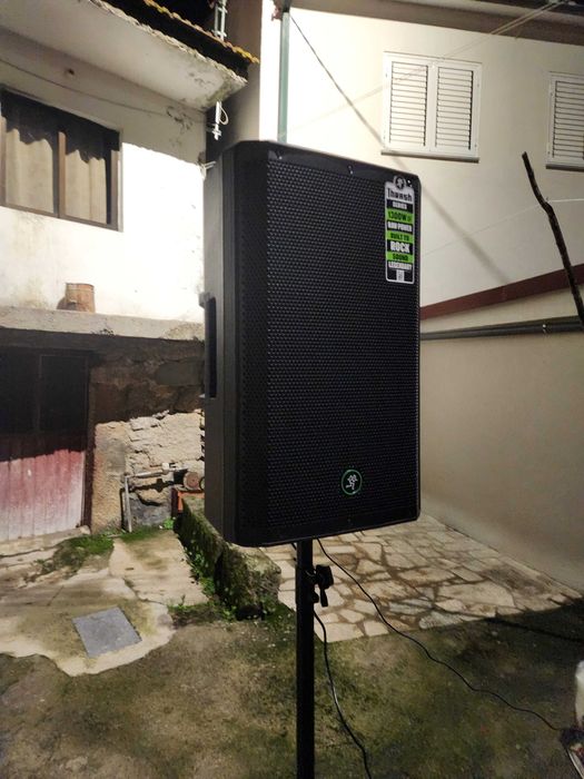 Sistema de som amplificado
