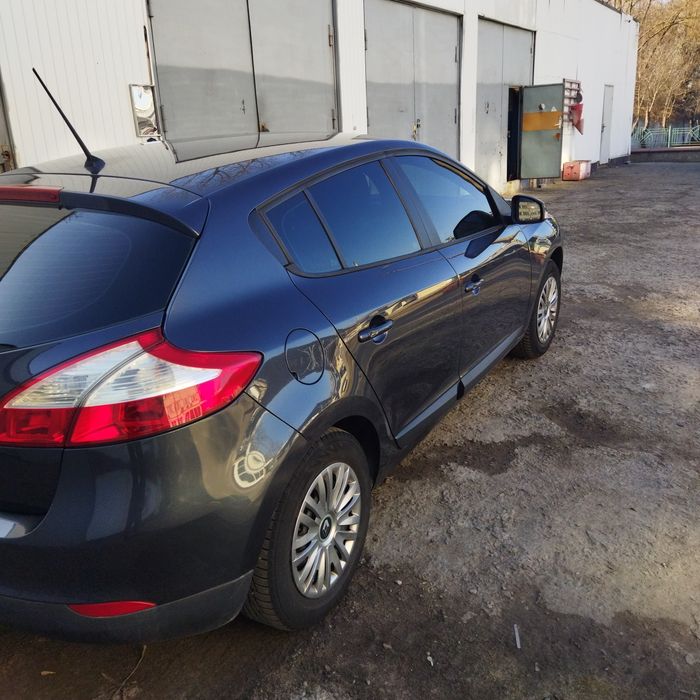 Автомобіль легковий Рено Меган 3