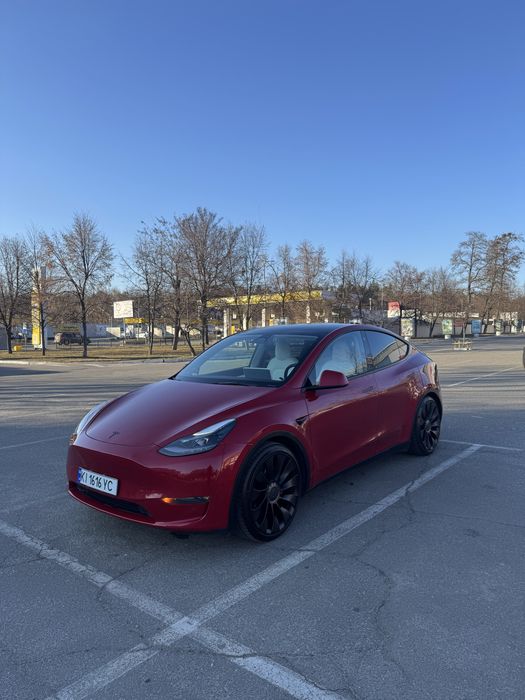 Tesla model Y 2022 Performance