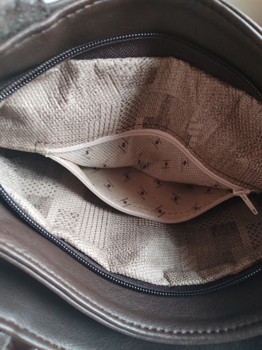 Mala castanha bolsa dupla.