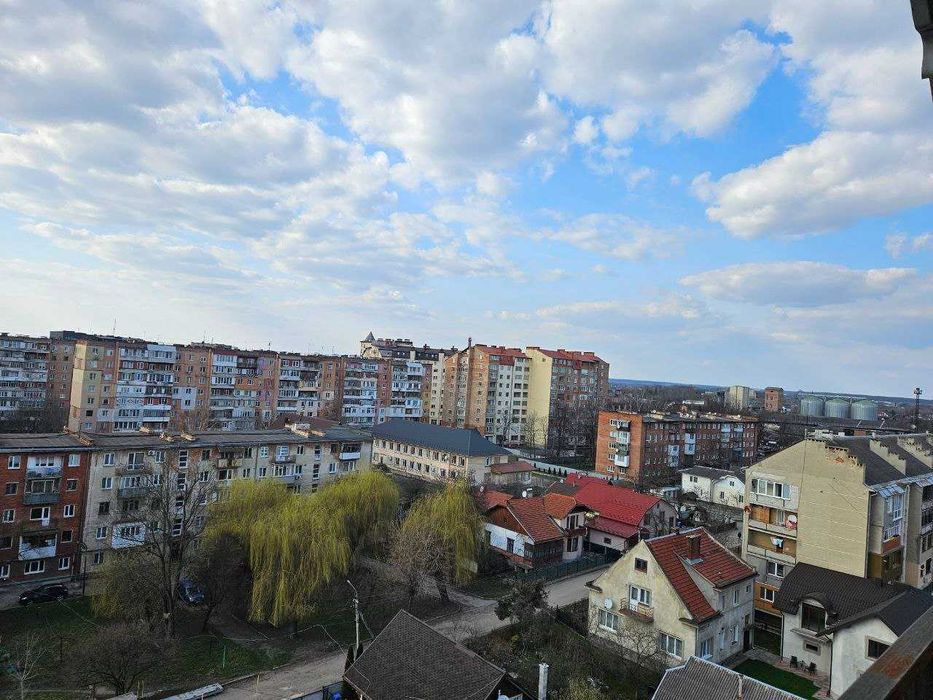 Продаж 2кім квартири 98кв.м з  мансардою 98кв.м/ м.Коломия