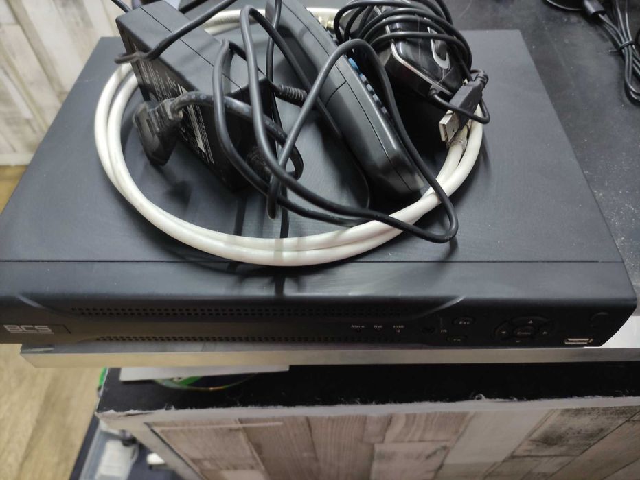 zestaw kamer do monitoringu + rejestrator + dysk