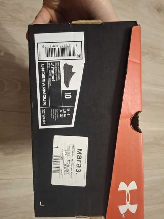 Кросівки UnderArmour чорні нові