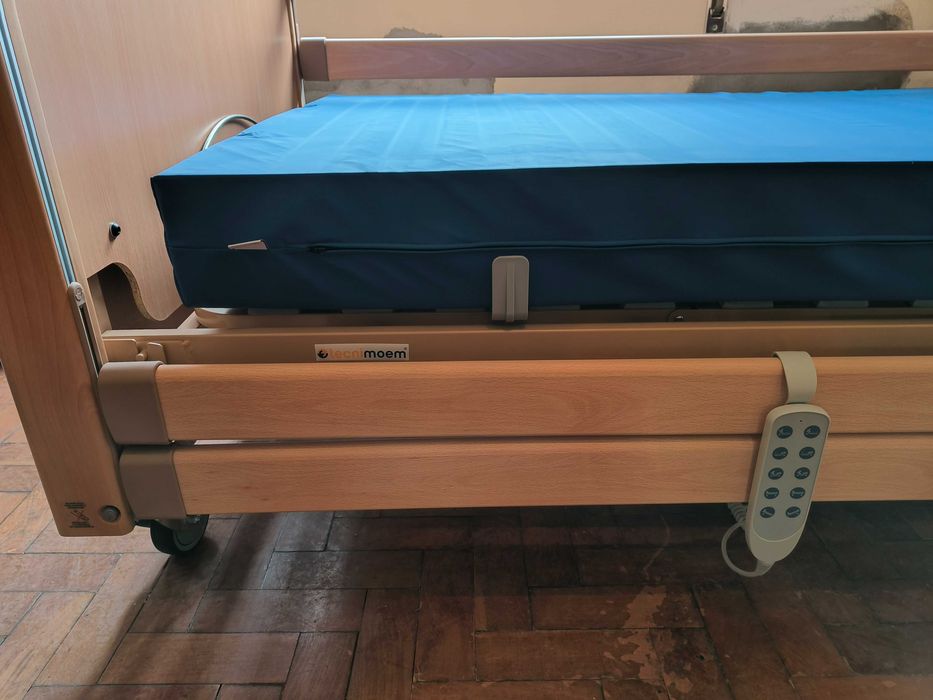 Cama Articulada Elétrica Tecnimoem Premium – Estado Impecável