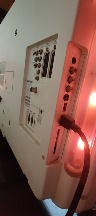 TV full-HD Philips 37"