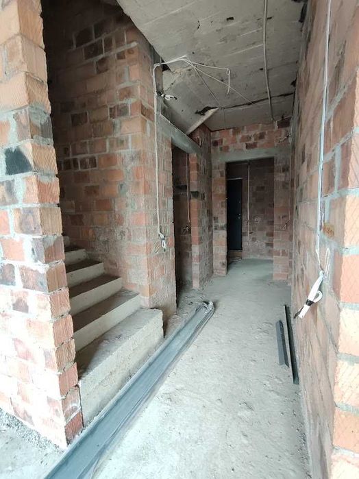 Продаж сучасного ТАУНХАУСА с. Годилів (1 км до м. Чернівці)