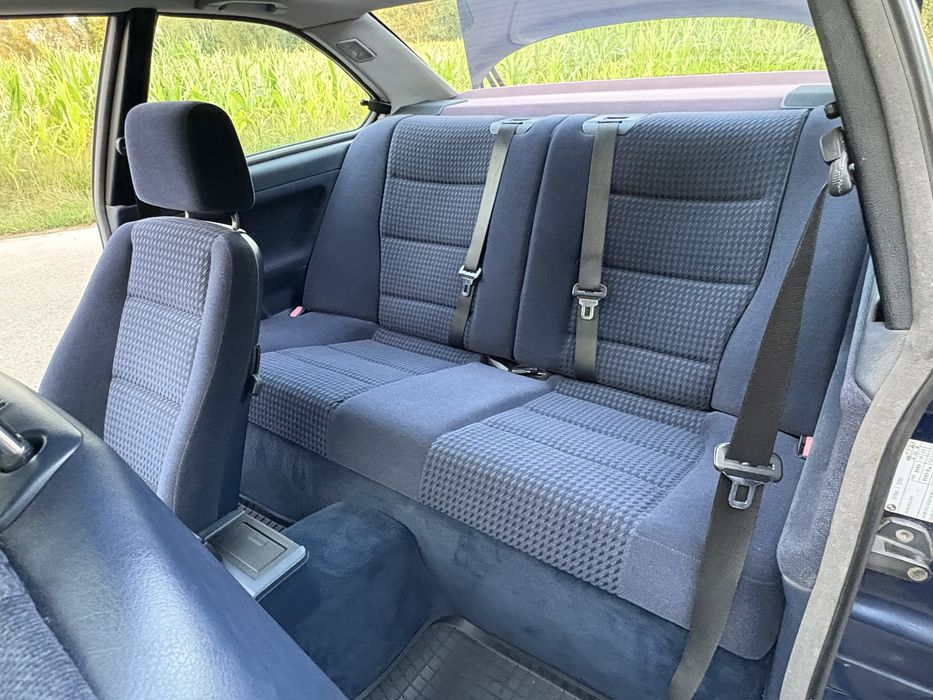 BMW E36 320i 1991 M50 Vanos 2.0 bez LPG Mpakiet manual