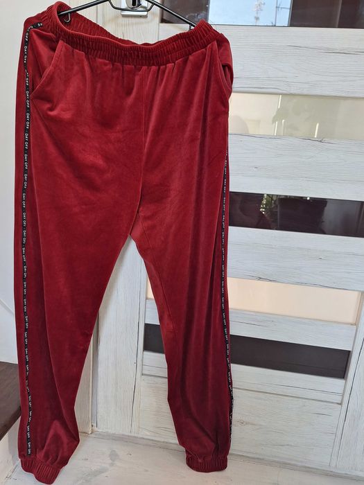 Dres damski welurowy firmy Hunkemoller rozm.M