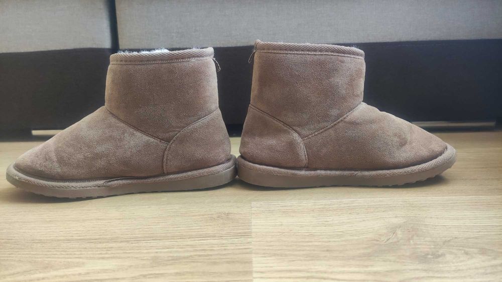 Buty EMU Rozmiar 33 Stan BDB Botki Kozaki Ciepłe Lekkie