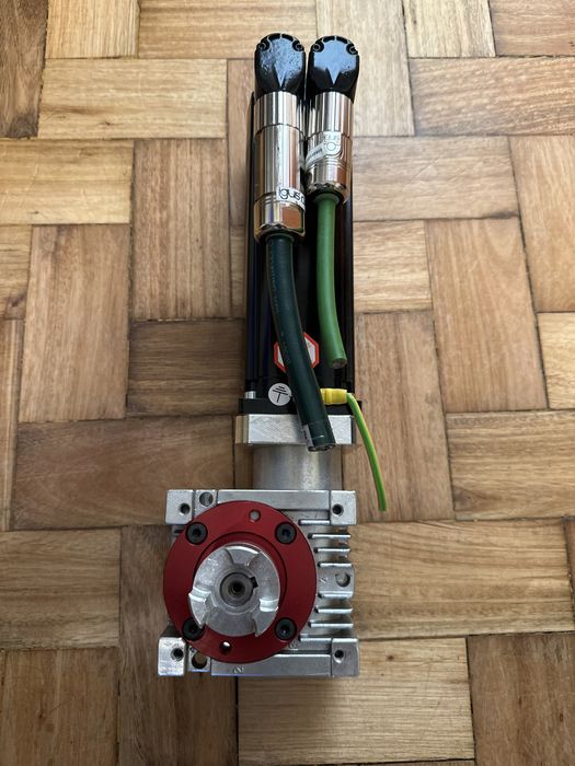 Servo motor Schneider64281947121667121