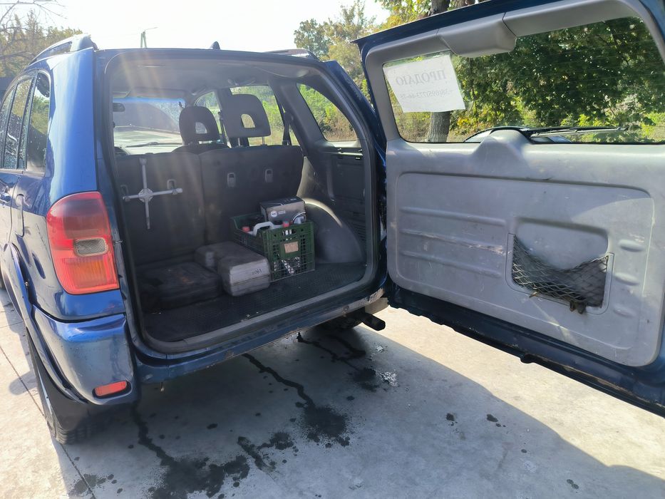 Toyota RAV4, 2002, 2.0 D4D