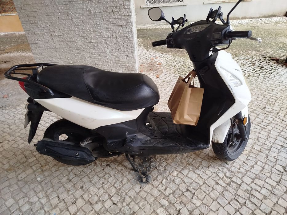 Scooter SYM Orbit II 50cc – Excelente Estado / Muito Económica