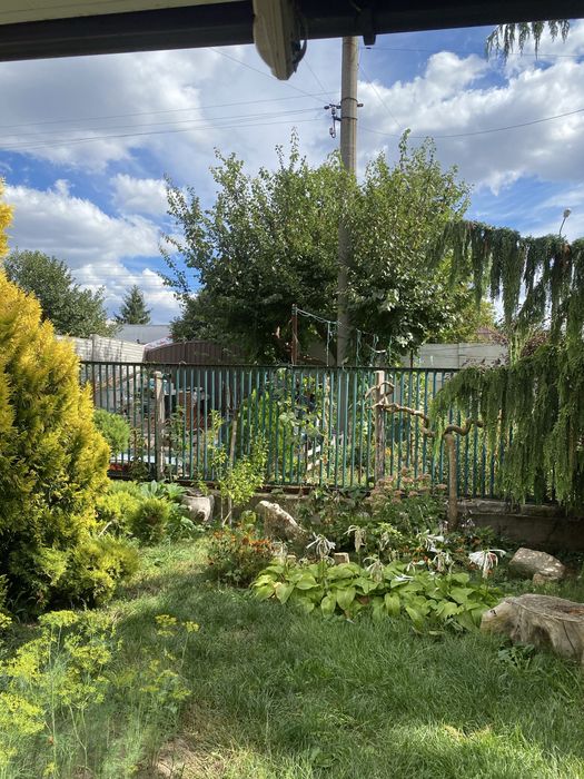 Продаж будиночку на Правому березі