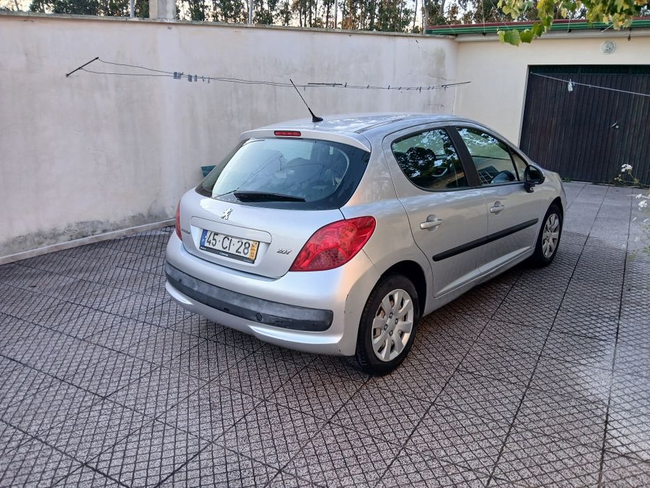 Peugeot 207 TDI, 2006 económico