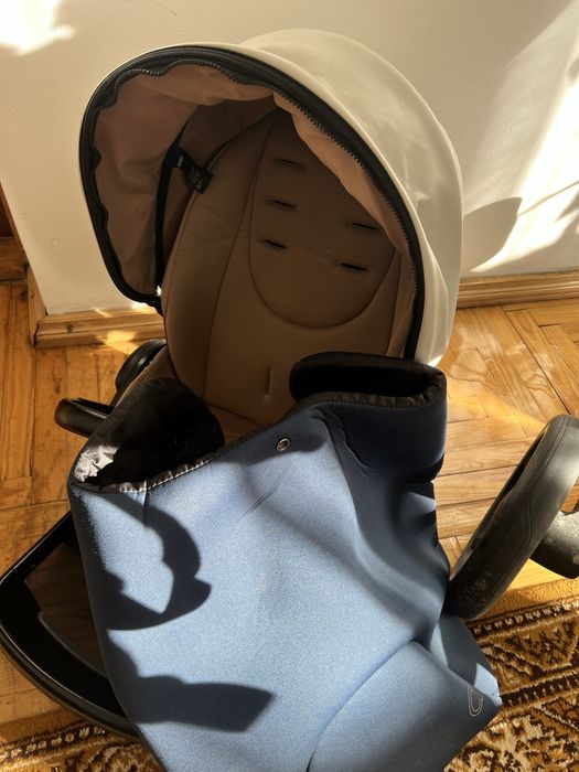 Продам коляску Anex m/tape