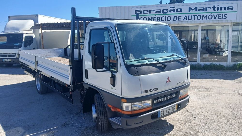 Mitsubishi canter 3.0 DiD  5 metros carroçaria