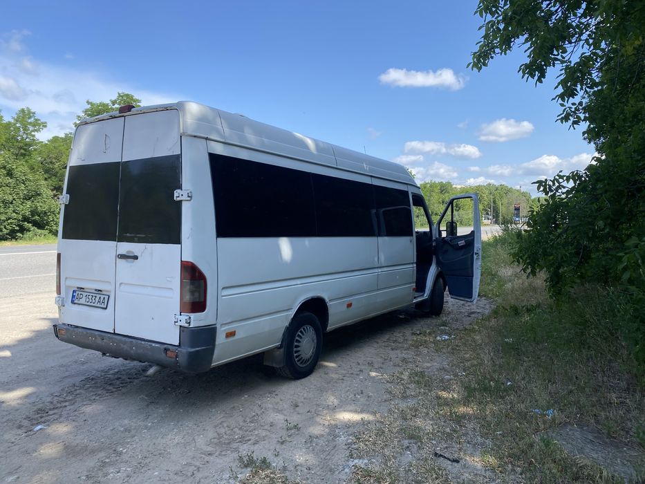 Продам спринтер 2003 года sprinter 2.2