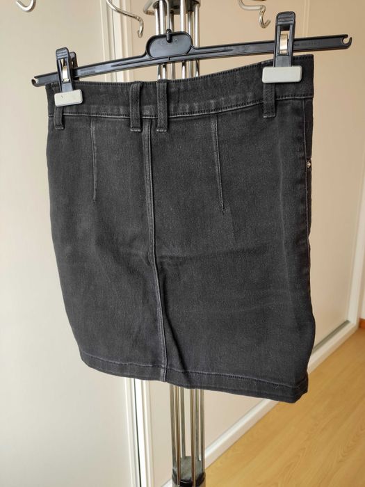 Saia de ganga preta da Lefties