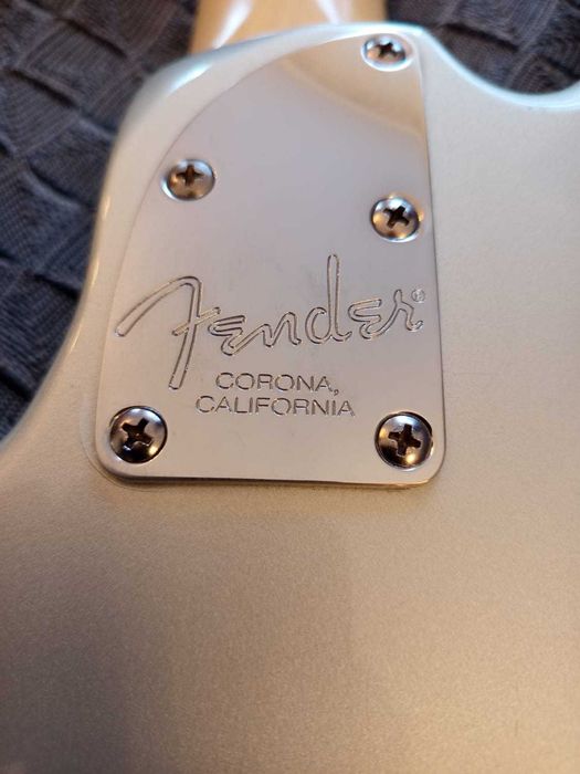 Fender American Deluxe Precision Bass