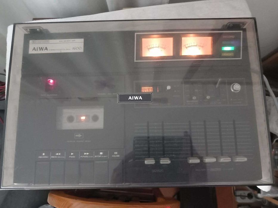 AIWA AD-1600 Stereo Cassette Deck