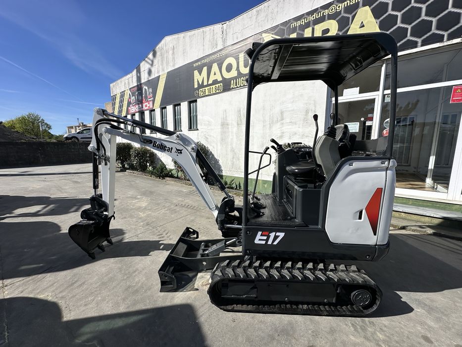 Mini-giratória BOBCAT E17