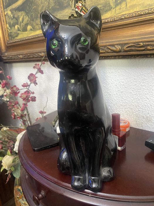 Gato  preto de louça