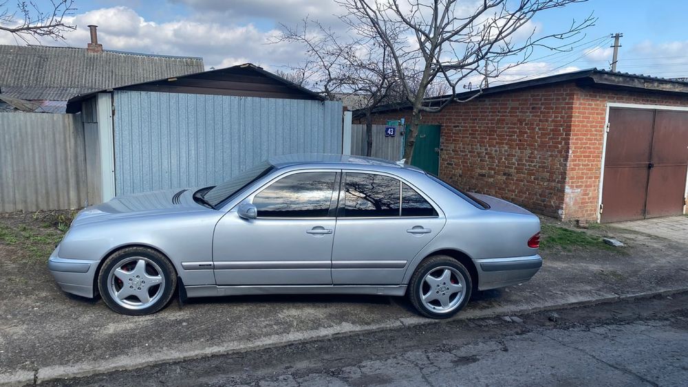 Продам Mercedes w210 E200 kompresor