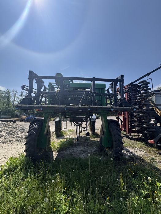 Оприскувач саморобний на базі John Dear 6500