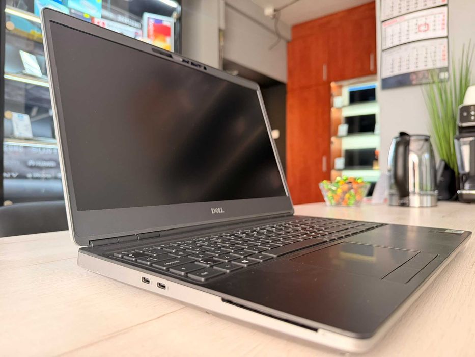 Dell Precision 7550, intel i9, 32gb ram, NVidia RTX 6GB, Full HD, SSD, Win 11 PRO