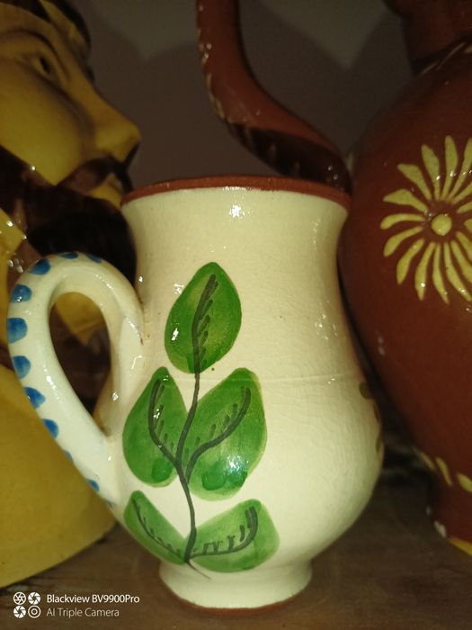 Caneca pequenina ótima para uma só pessoa