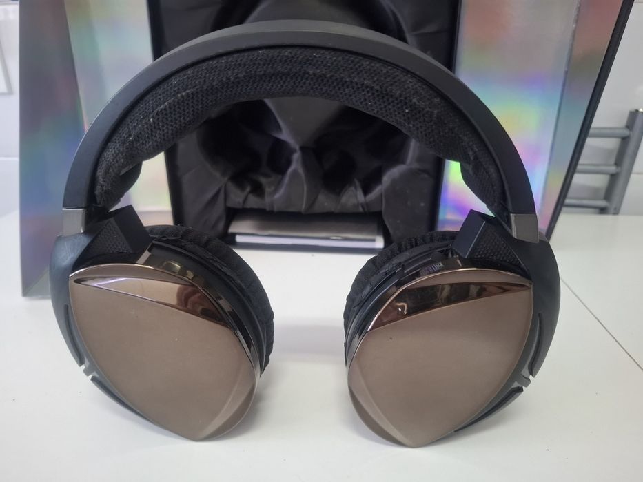 Auscultadores ASUS ROG Strix Fusion 700 –  Como Novos