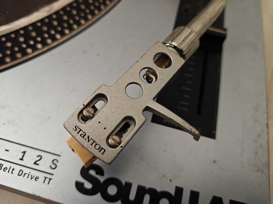 Gira-discos Sound LAB DLP-12S – Não testado, tampa rachada