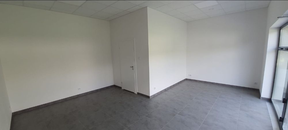 Wynajmę lokal handlowo- usługowy przy targowisku Krotoszyn