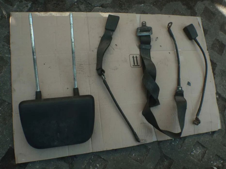 zapięcie pasa pasy zagłówek mercedes 207 208 w410 mb kamper