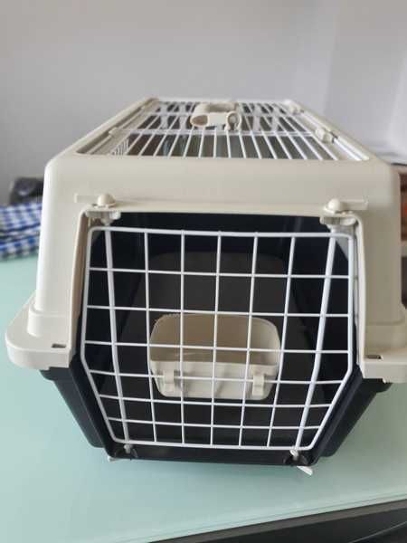 Caixa transportadora animais