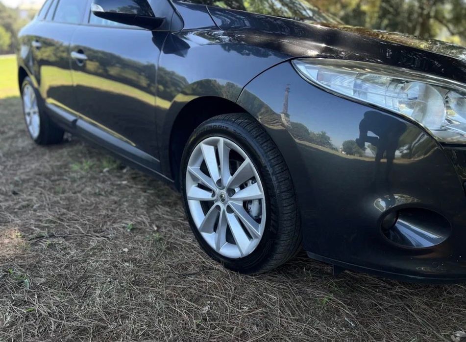 Renout Megane 2010 — photo 3
