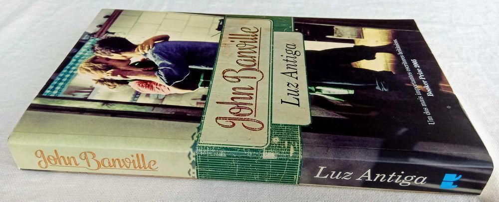 Livro Luz antiga de John Banville [Portes Grátis]