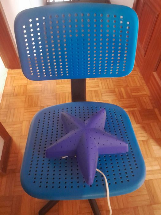 Cadeira Escritório Criança Azul Ikea+ Candeeiro Parede Azul Ikea