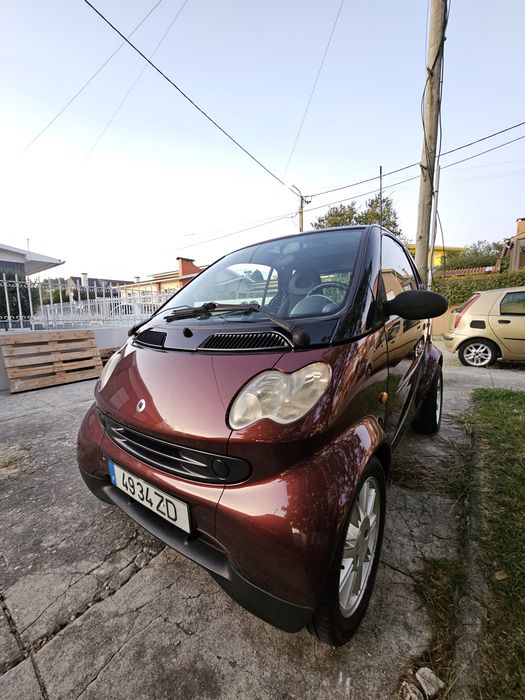 Smart fortwo vermelho