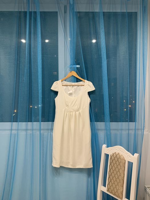 Красивое платье от бренда Richi&Co, размер М