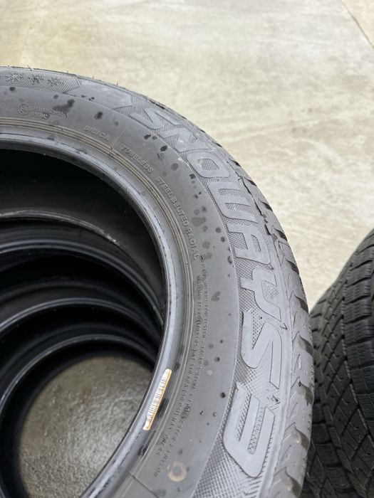 215/60/16 Lassa Snoways 3