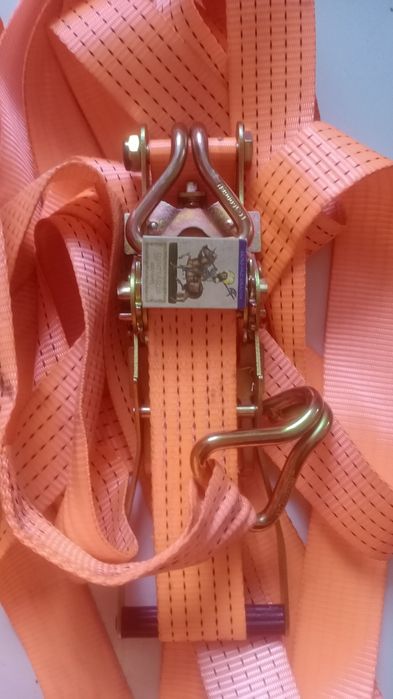 Ремни стяжные с трещеткой.