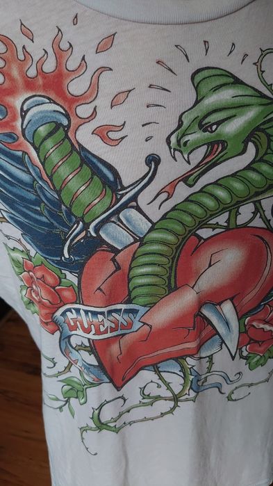 Guess t-shirt męski S biały tatoo cobra Heart