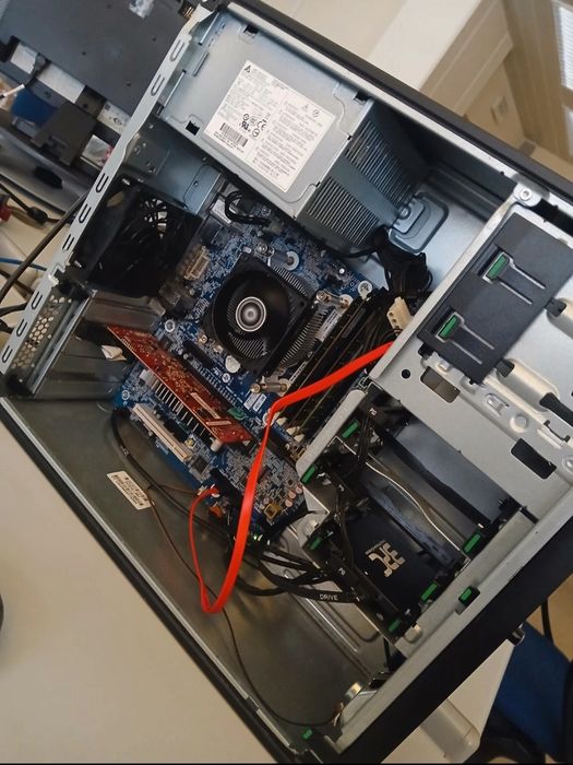 pc hp z230 i7  16gb RAM  SSD(Apenas em mãos)