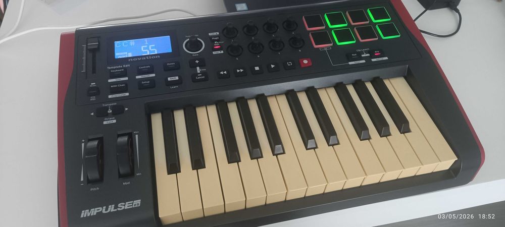 Novation Impulse 25 - ver descrição